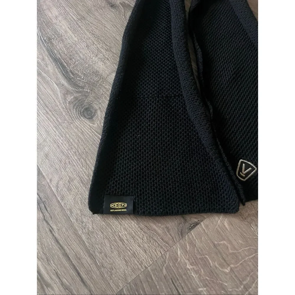 KEEN Knit Black 100% Merino Wool scarf